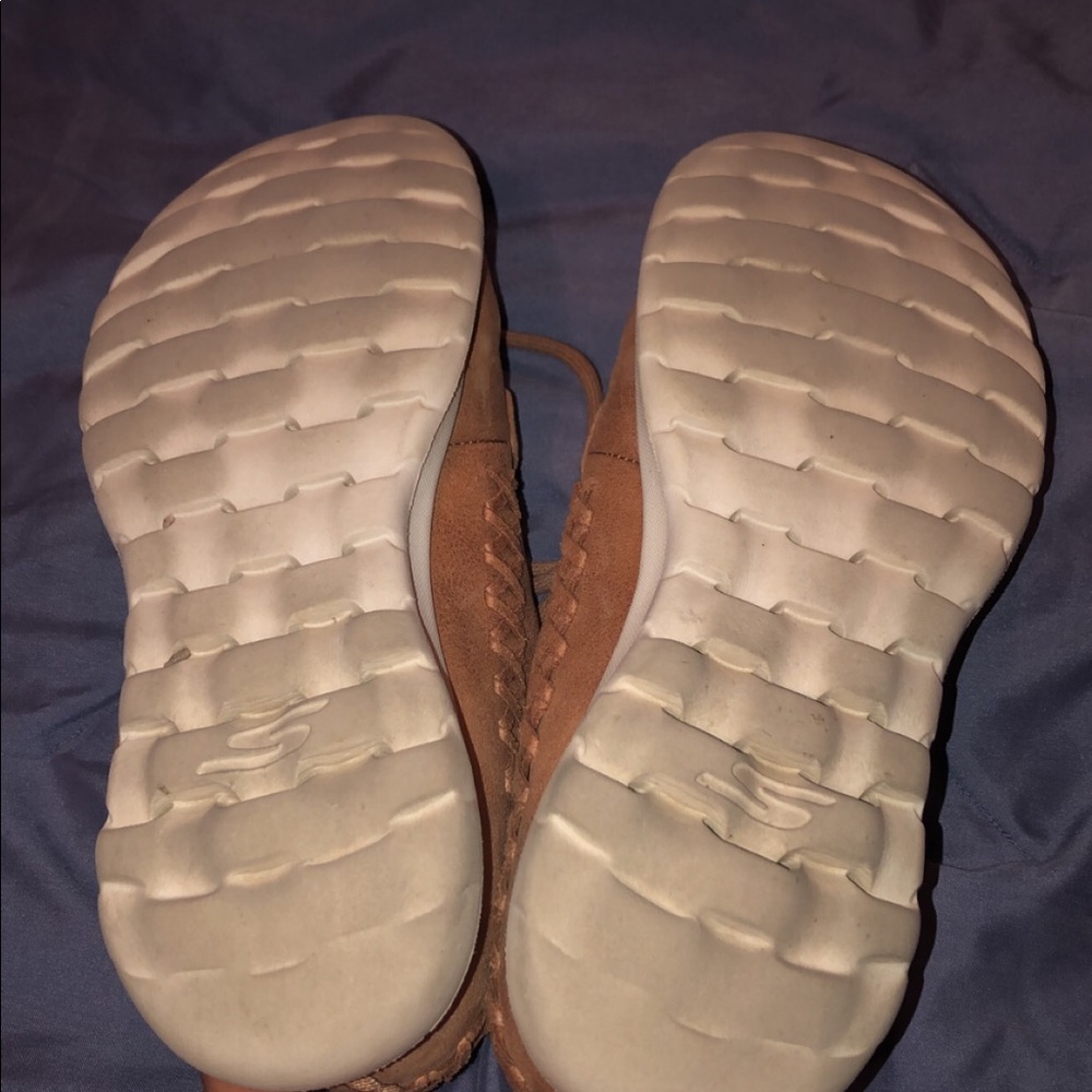 Casual slip on sneakers